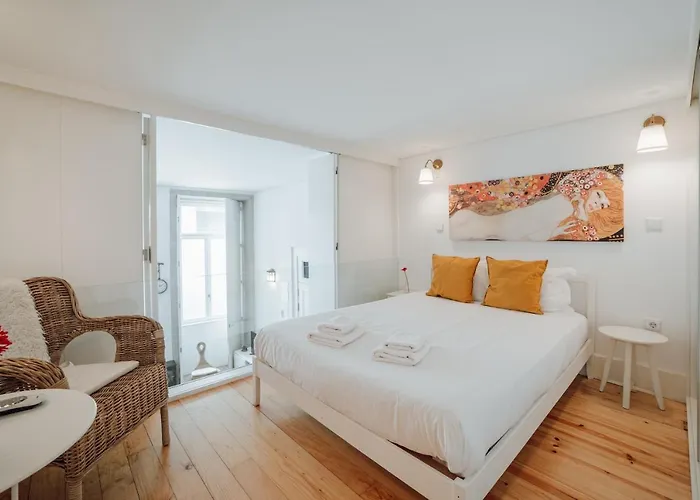 Apartman Historic & Sunny Mezzanine Bolhao By Vacationy *