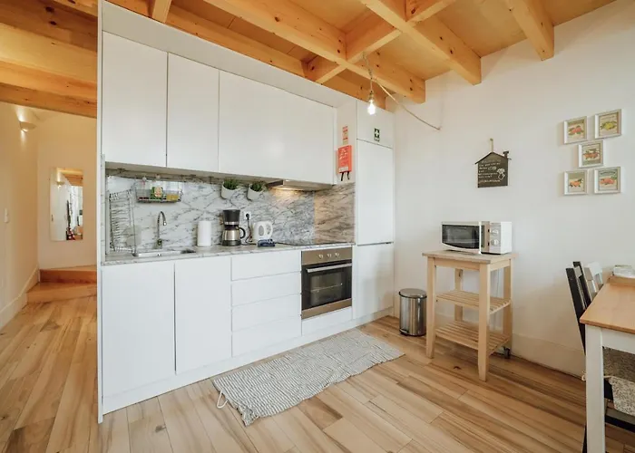 Historic & Sunny Mezzanine Bolhao By Vacationy Διαμέρισμα