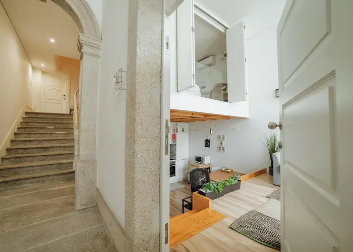 아파트 Historic & Sunny Mezzanine Bolhao By Vacationy *